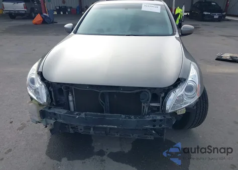 2011 Infiniti G37 Journey z USA, uszkodzony, nr VIN JN1CV6AP1BM510577